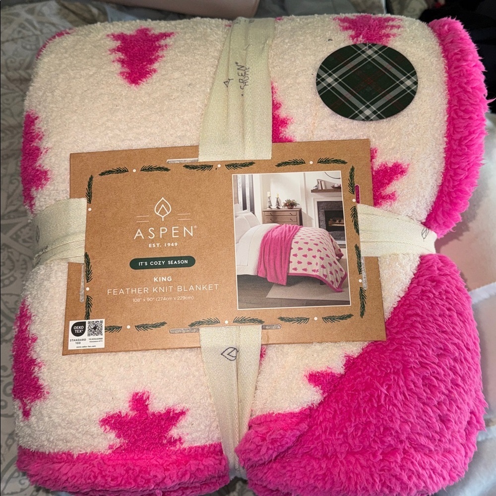 Aspen Pink Tree Sherpa Blanket KING - Picture 2 of 7